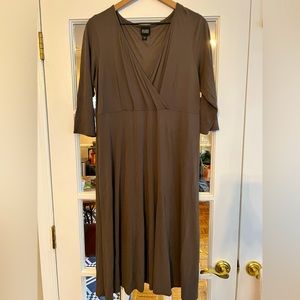 Eileen Fisher silk 3/4 sleeve dress
